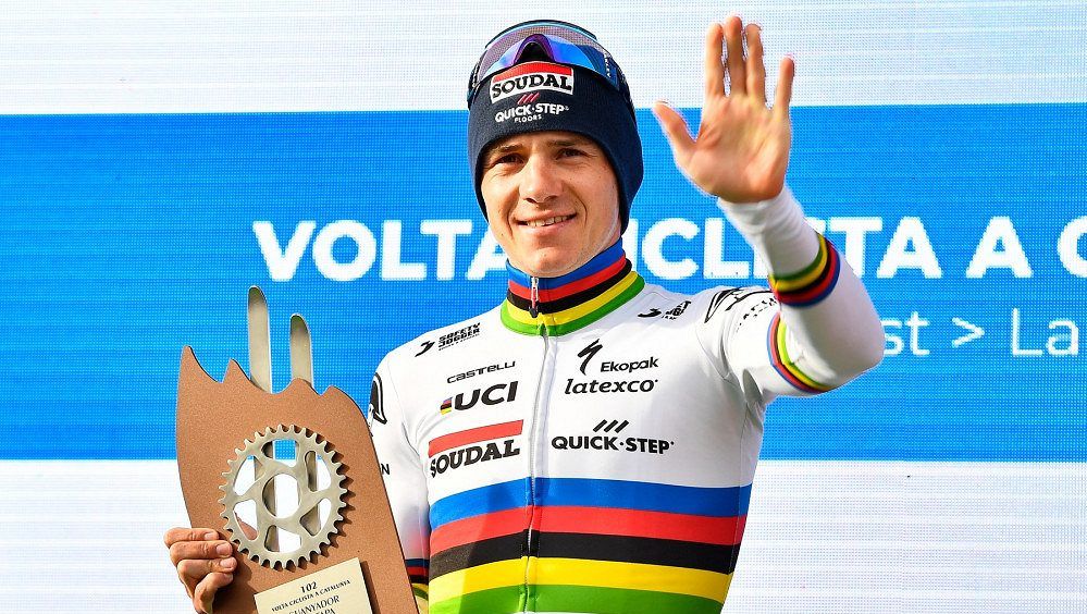 Cyklistický šampion Evenepoel porazil Rogliče v dojezdu na La Molinu