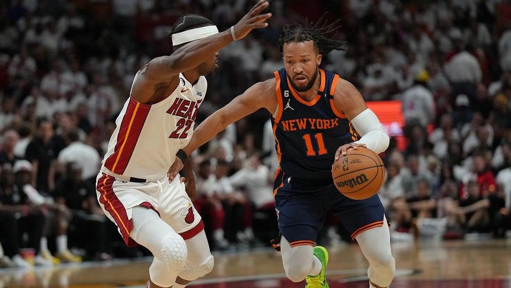 Basketbalisté Miami a Lakers postupili do finále konferencí NBA