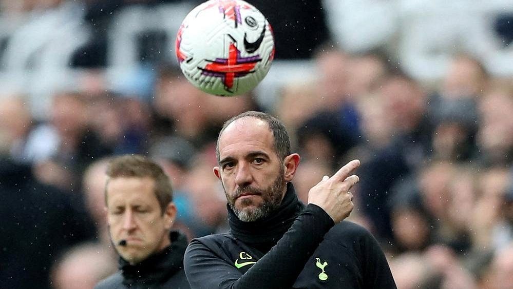 Tottenham propustil po debaklu v Newcastlu dočasného kouče Stelliniho