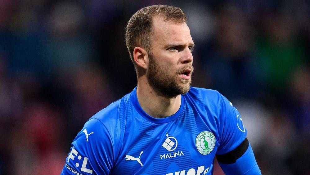 Čarodějnice se pálit nebudou! Brankář Bohemky podal Spartě pomocnou ruku komickým omylem