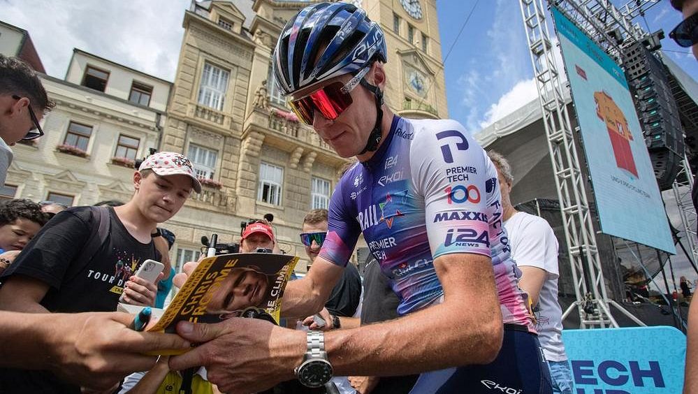 Froománie v Česku, kvůli zájmu dokonce zmeškal start. Andrle mu přeje loučení na vrcholu