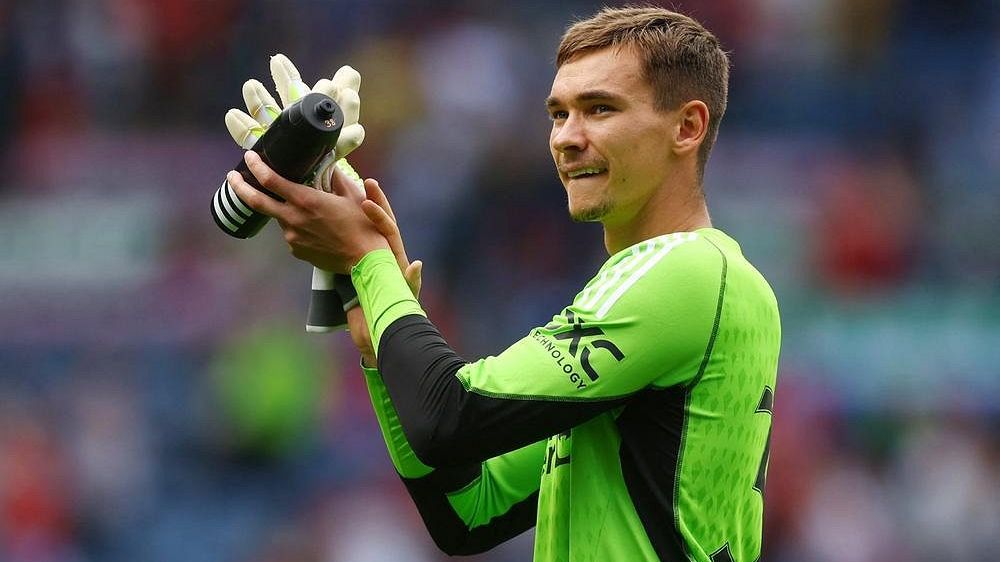 Konec spekulací. Brankář Kovář míří za krajany do bundesligy