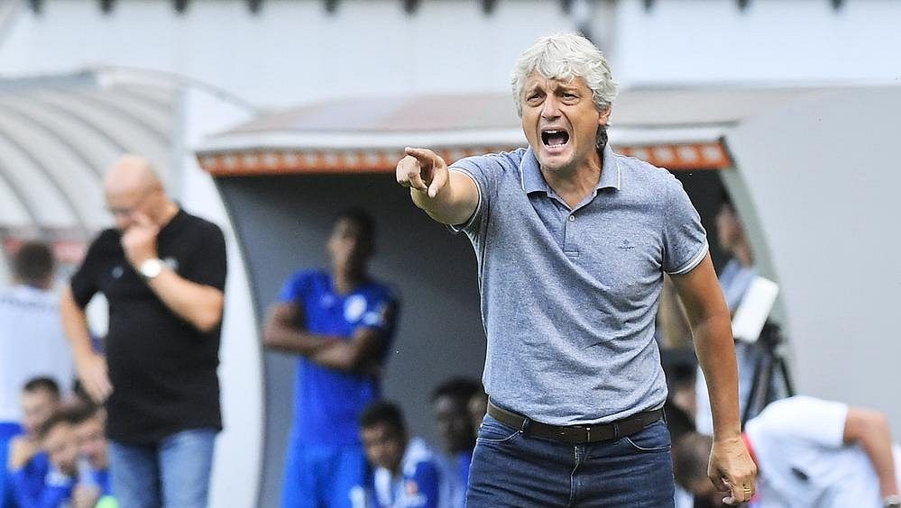 Fotbalová liga má prvního odvolaného trenéra v nové sezoně. Končí Weber