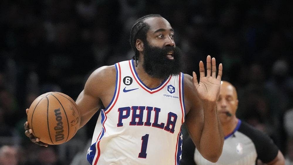 Harden využil opci na příští sezonu NBA, ale Philadelphii zřejmě opustí