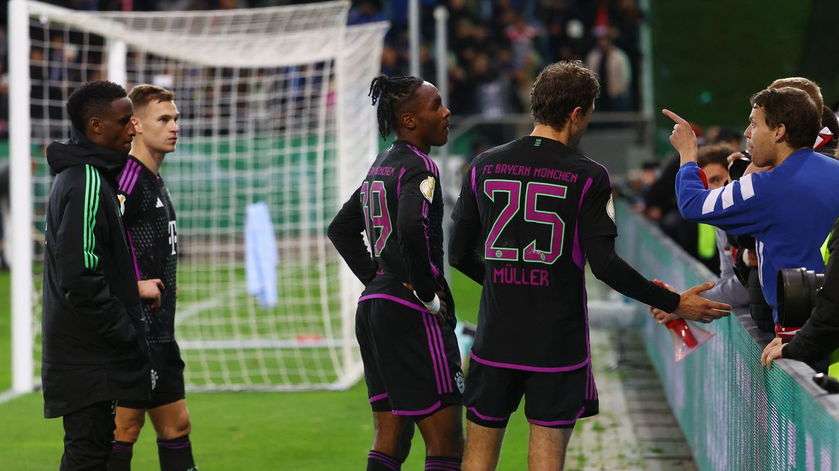 Bayern v poháru s ostudou. Müller vyplísnil spoluhráče. Kdy jindy slavit, zářil kouč kata Bayernu