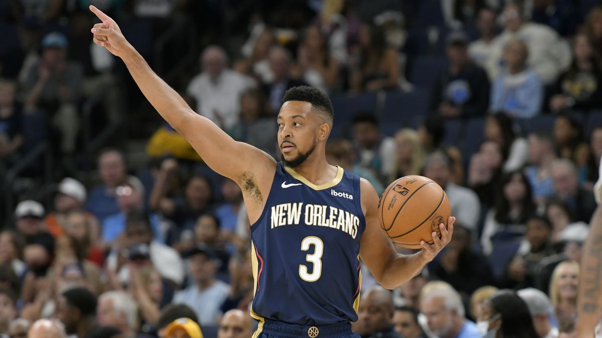 Hvězdě NBA McCollumovi znovu zkolabovala plíce