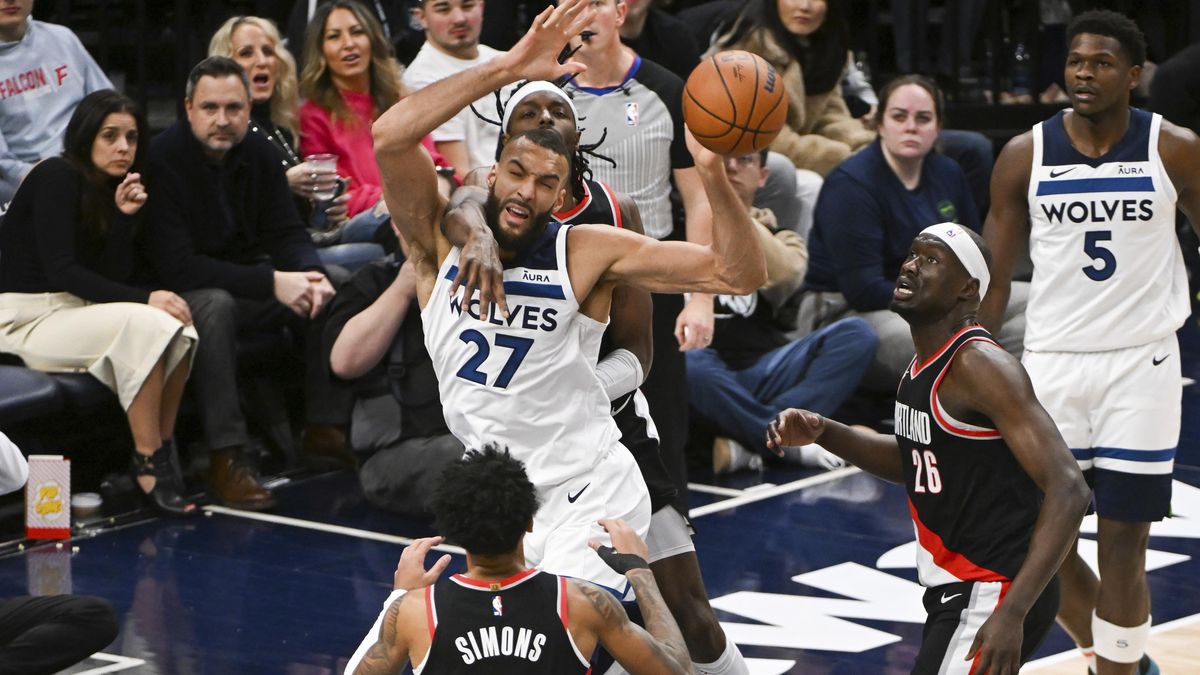 Minnesota výhrou nad Portlandem uhájila v NBA první příčku na Západě