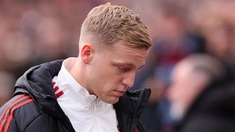 Z naděje mezi nejhorší nákupy United vůbec. Nizozemec zkouší restart, asi bez Durosinmiho