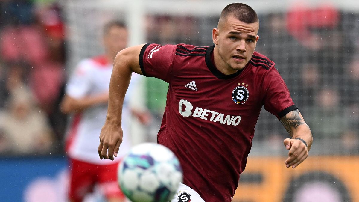 Poláci ohlásili posilu ze Sparty bez jejího vědomí. Na Letné se zlobí
