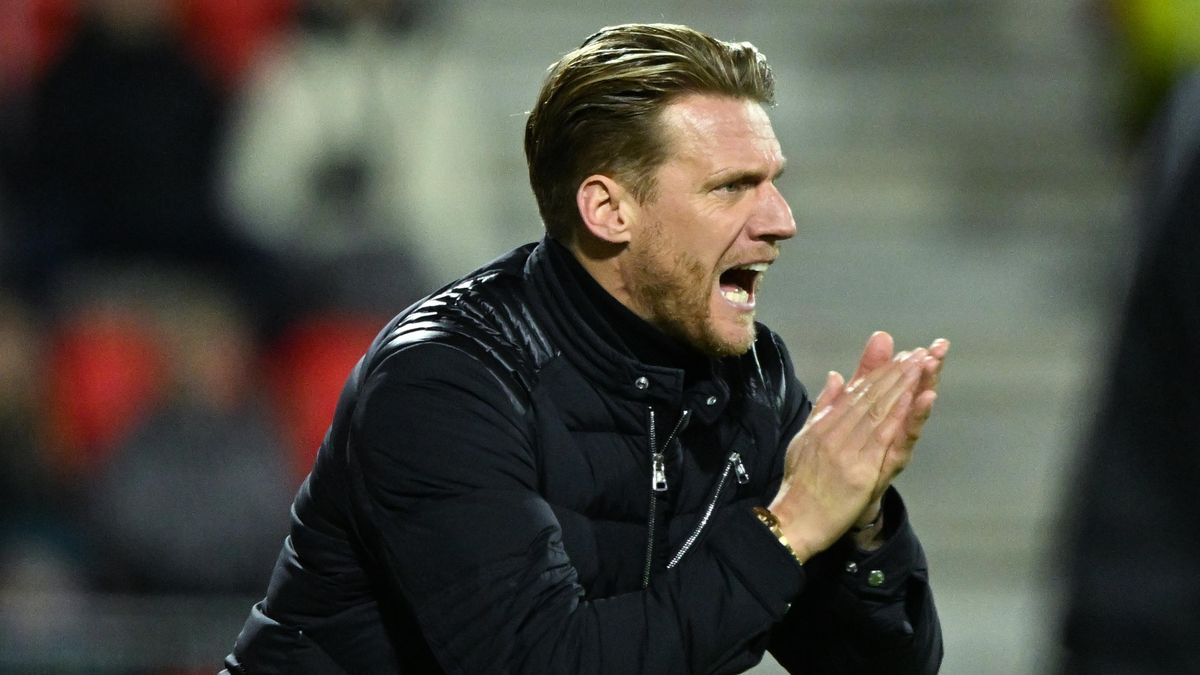 Předvánoční šok v Pardubicích. Trenér Kováč údajně končí
