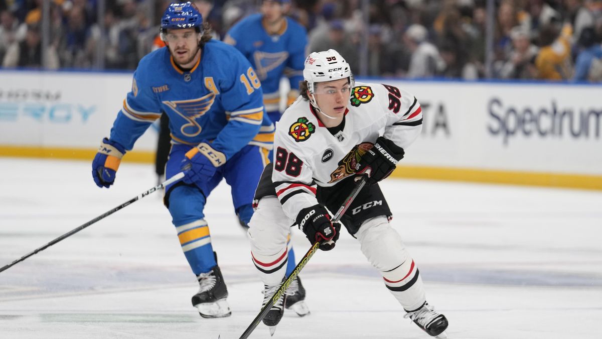 Jeden večer, dva Michigany. NHL oslnily góly mladíků, smeknul i Gretzky