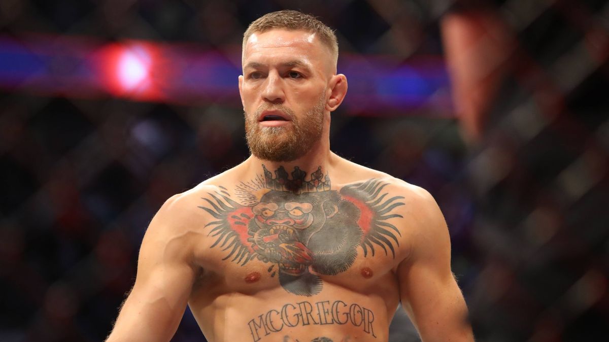 Návrat se bortí. McGregor řádil v baru, UFC zrušilo tiskovku