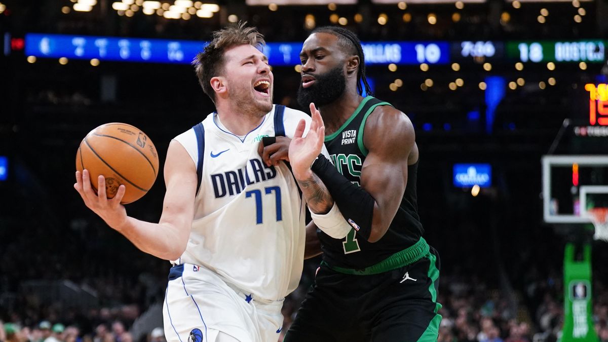 Basketbalisté Bostonu porazili i Dallas a vyhráli v NBA podesáté za sebou