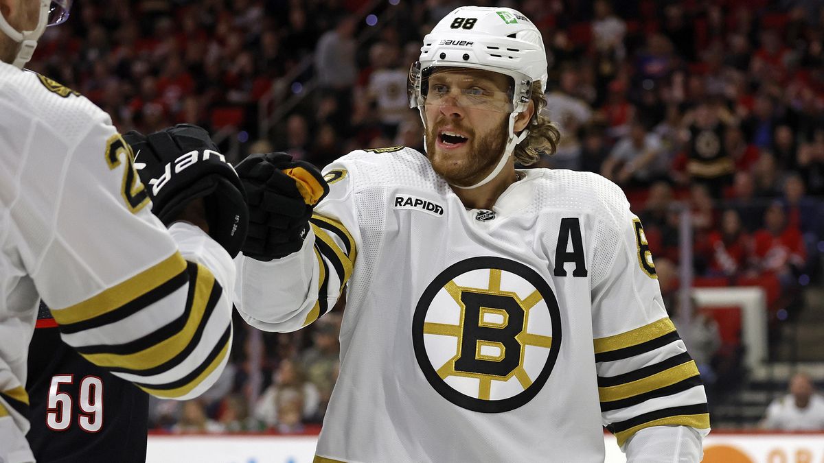 Pastrňák vytočil Crosbyho. Boston krutě narušil pittsburské plány