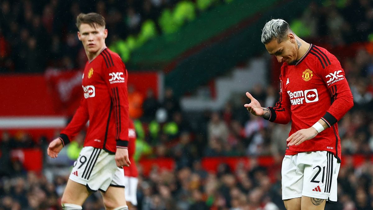 Hrozba pro United. Můžou zůstat bez pohárů