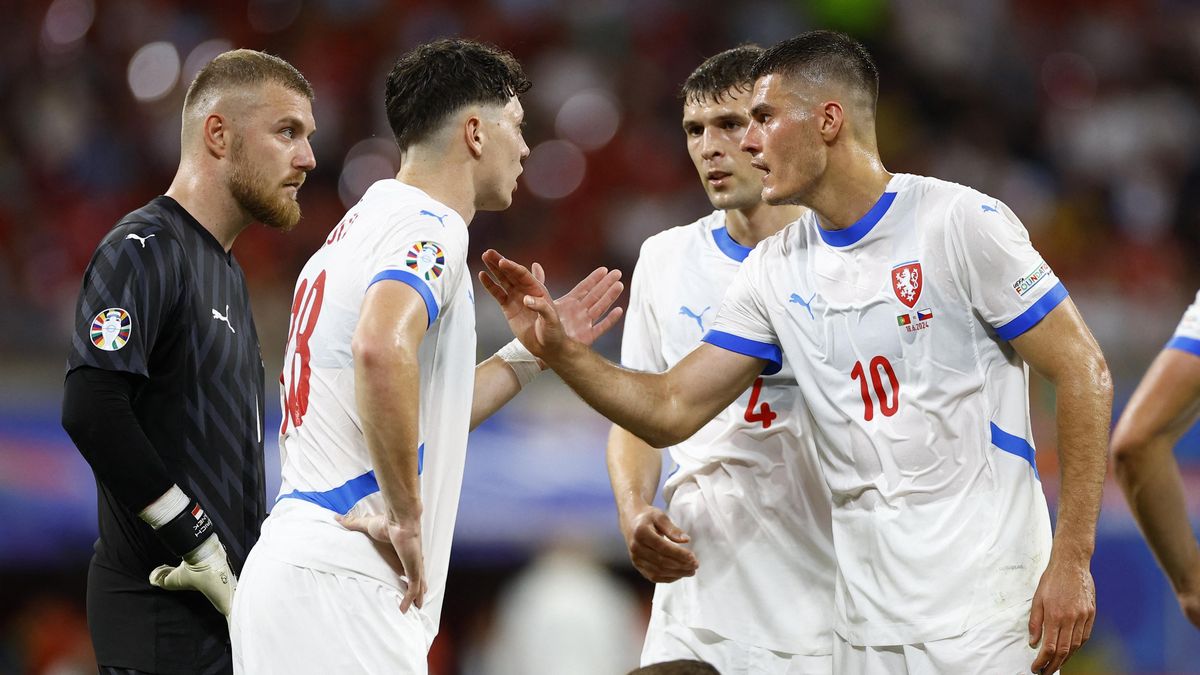 ZNÁMKOVÁNÍ: Tři dvojky a tři čtyřky, Hranáč smolařem
