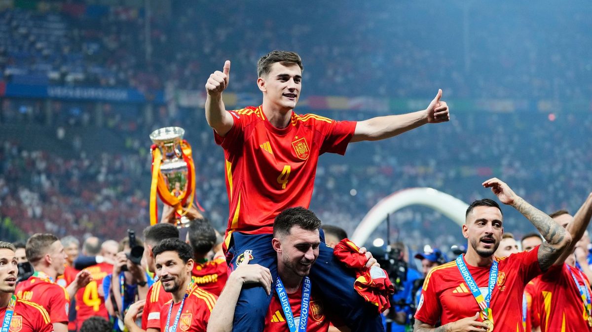 Dojemné gesto mistrů Evropy. Zraněný talent neudržel slzy