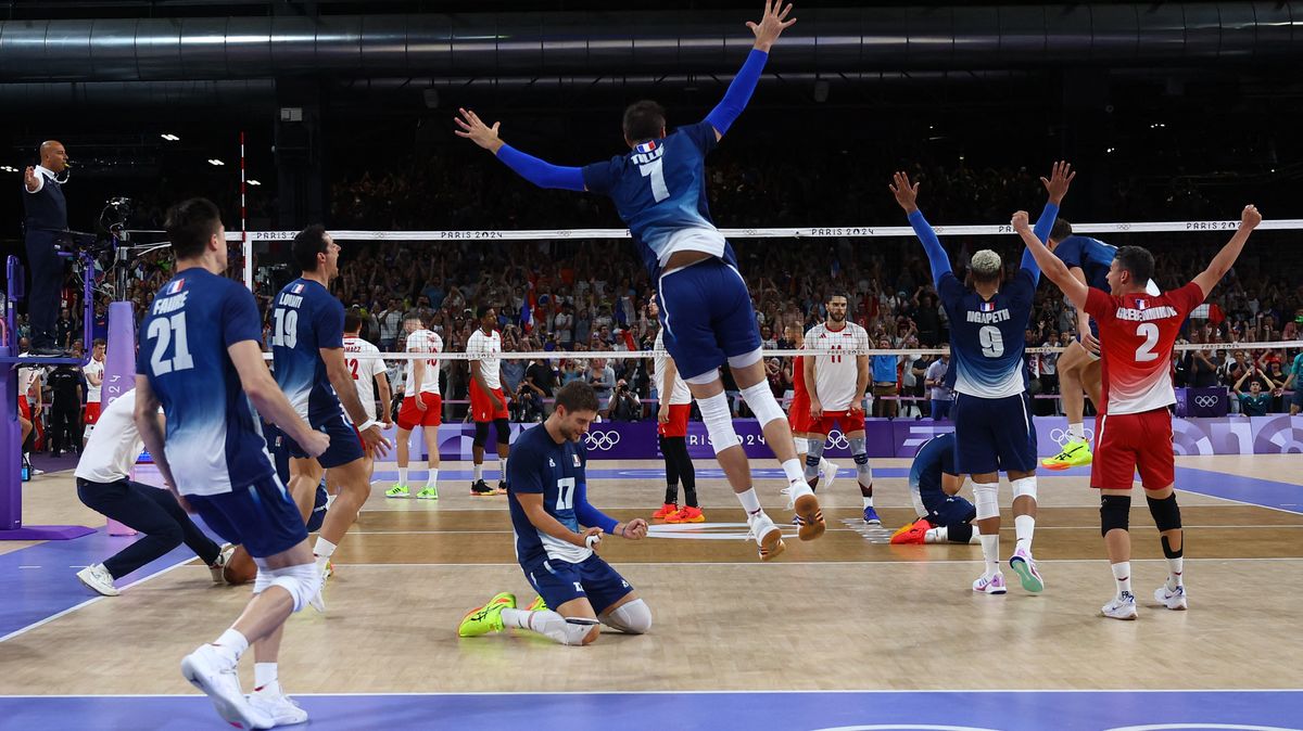 Volejbalisté Francie obhájili v Paříži olympijské zlato