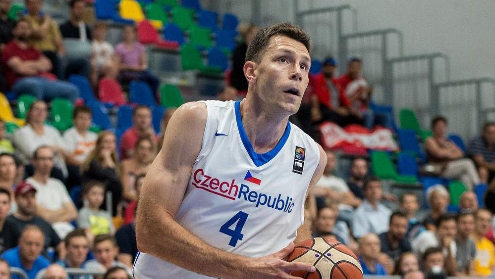 Nymburk oslavil Bendovy 41. narozeniny výhrou nad basketbalisty Děčína