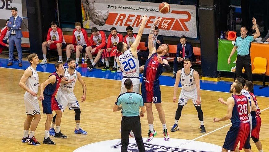 Basketbalisty USK Praha bude trénovat Francouz Kuhn
