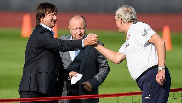 Na FAČR končí generální sekretář. Přípravy na Euro to neovlivní