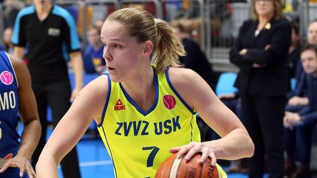 Hanušová jako desátá basketbalistka v samostatné lize pokořila hranici 5000 bodů
