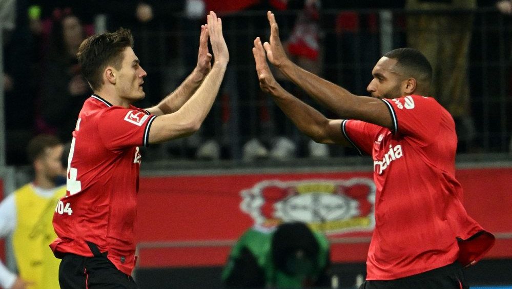 FOTBAL ONLINE: České hvězdy v akci, chystá se Leverkusen i West Ham. Do boje půjde i Manchester United