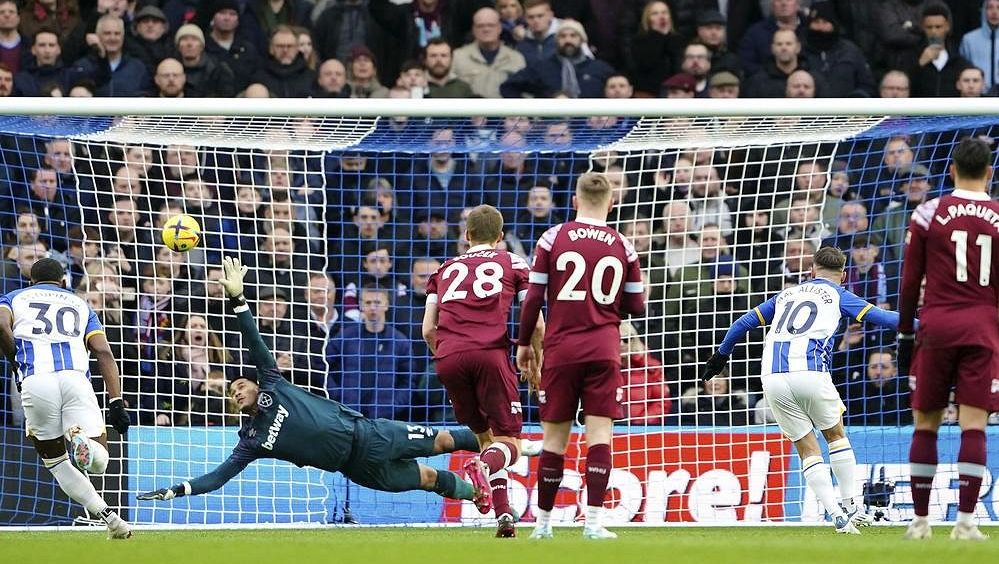 Nevíš, co děláš, slyšel Moyes od fanoušků při debaklu West Hamu. Trenér frustraci chápal