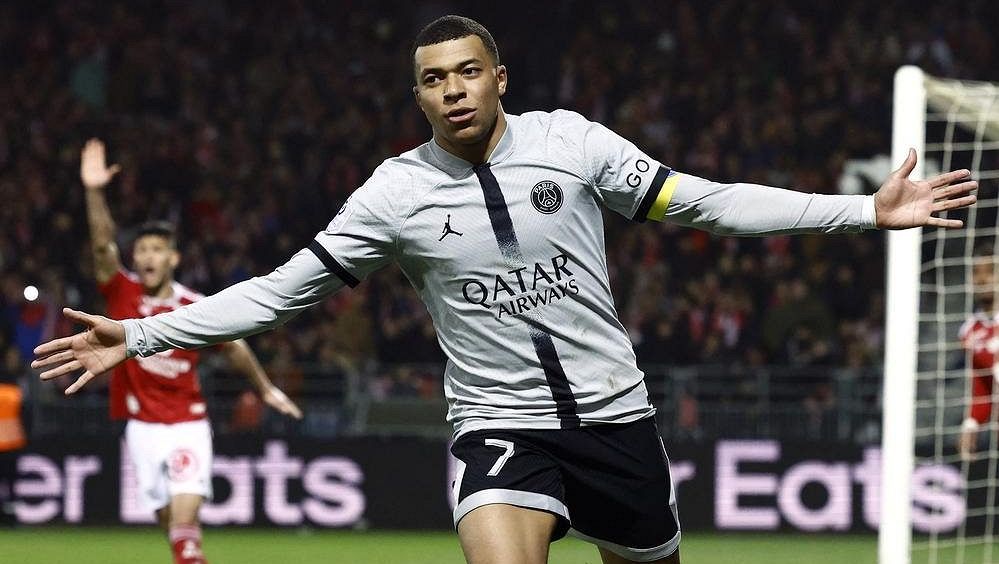 Mbappé by měl být po Llorisově konci novým kapitánem fotbalistů Francie