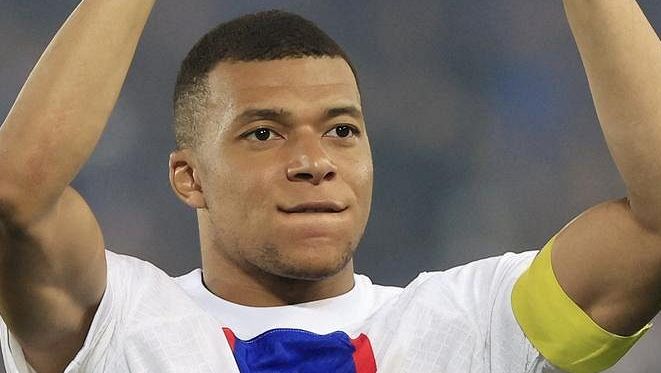 Fotbalisté PSG obhájili francouzský titul