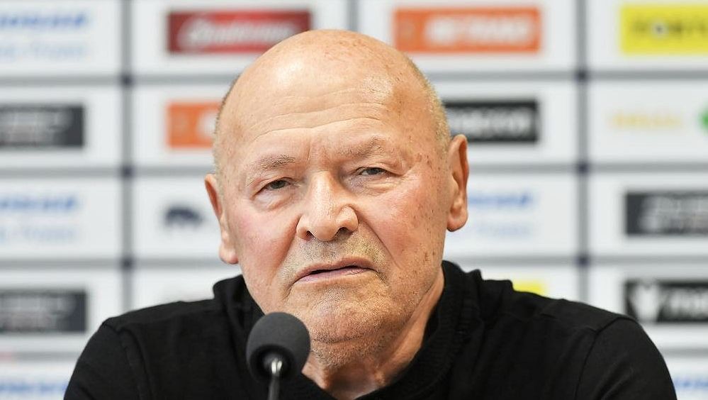 Snad podáme výkon jako s Dritou, říká šéf plzeňské lavičky
