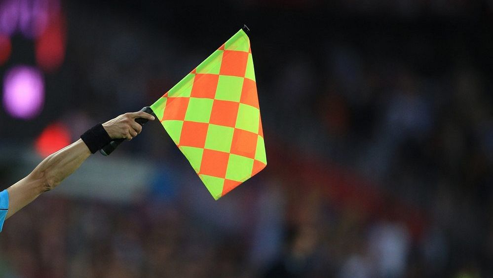 Podivný výkon rozhodčích. Krajským přeborem hýbe skandál! Komise arbitry vyřadila