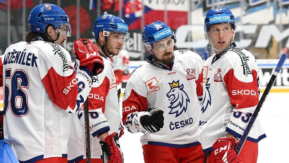 Každá česká vlajka má slovenský klín... Hokejové mistrovství otevře okořeněný zápas se Slováky