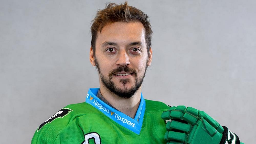 Herec Bartošák, záludné kvízy a trápení cizinců. Hvězdy extraligy se sjely na jedno místo