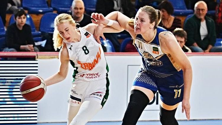 Basketbalistky Chomutova nevyužily proti Hradci první mečbol o 3. místo
