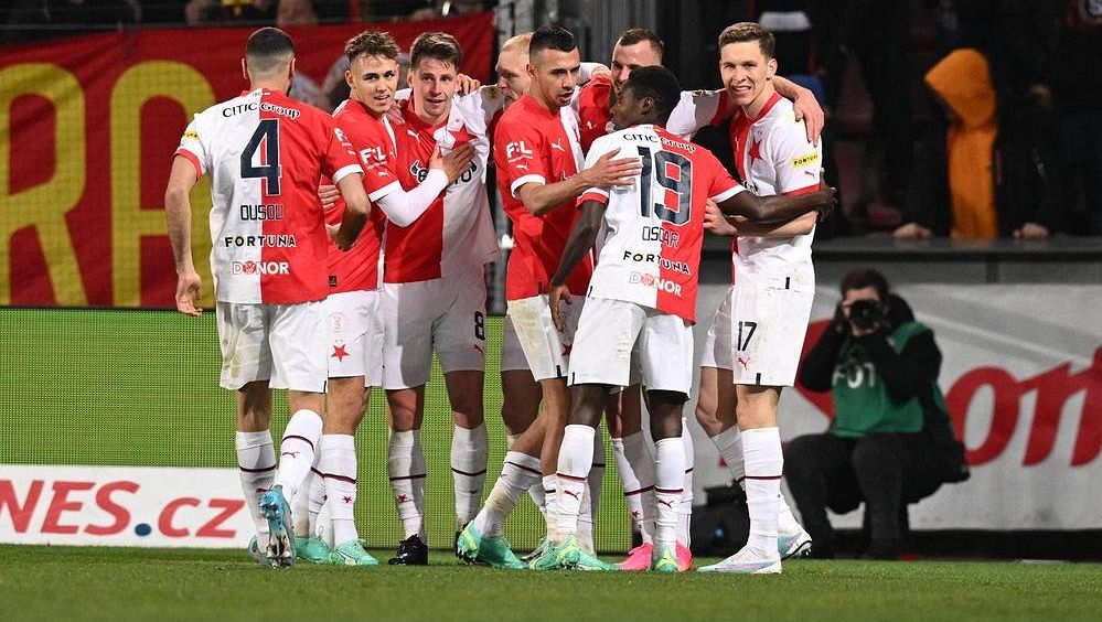 Nevídané! Zápas Slavie ukončil rozhodčíve 13. minutě