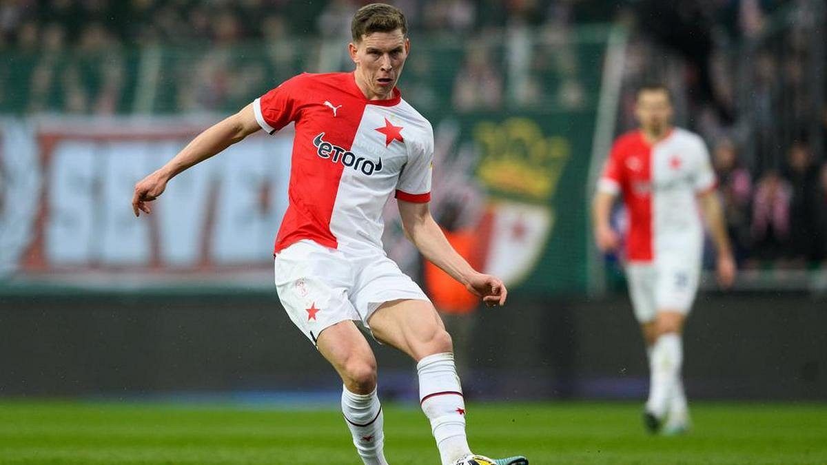 Slavia potřebuje nahradit Juráska. Vysněná posila ze zahraničí je utopií, nabízí se šance pro univerzály
