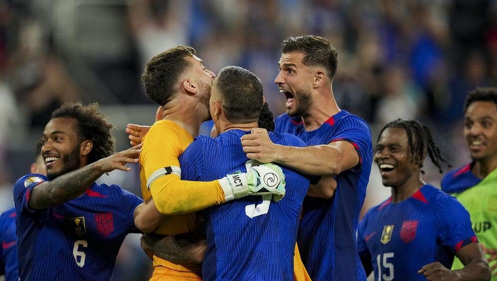 Američané zvládli penaltové drama a jsou v semifinále Zlatého poháru