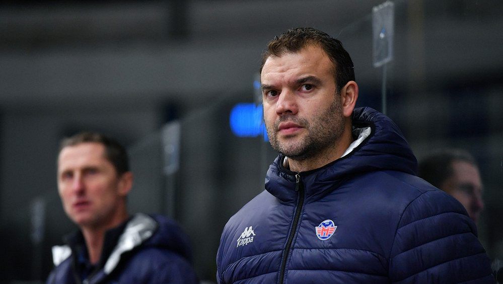 Novým trenérem hokejistů Prostějova se stal Štrba, nahradil Tottera