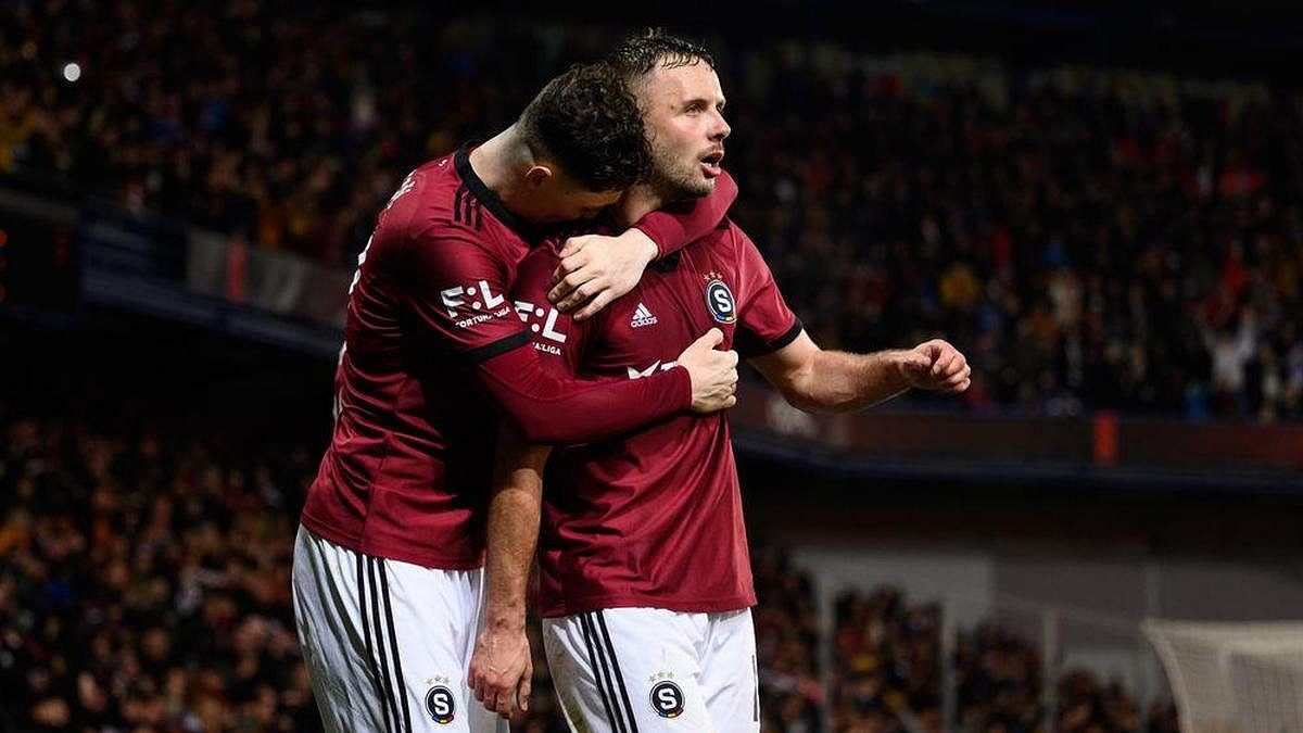 FOTBAL ONLINE: Sparta bude hájit sérii bez prohry, Slavii čeká vršovický soused