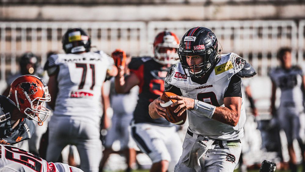 Gladiators a Steelers se utkají o jubilejní titul v lize amerického fotbalu