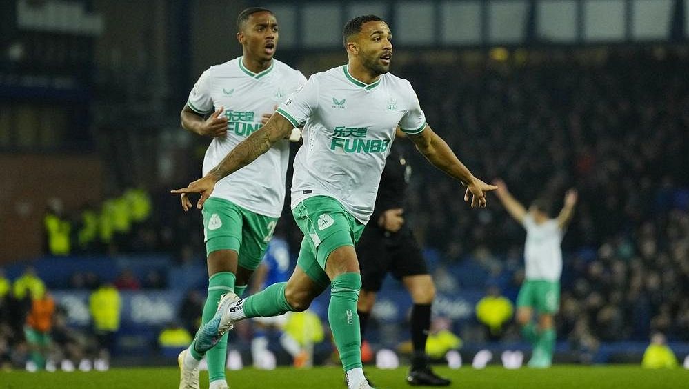 Newcastle potvrdil formu na hřišti Evertonu, dvakrát se prosadil Wilson