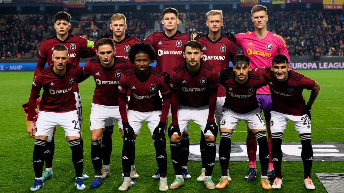 Sparta má nastoupit v Pardubicích, Slavia ve Zlíně