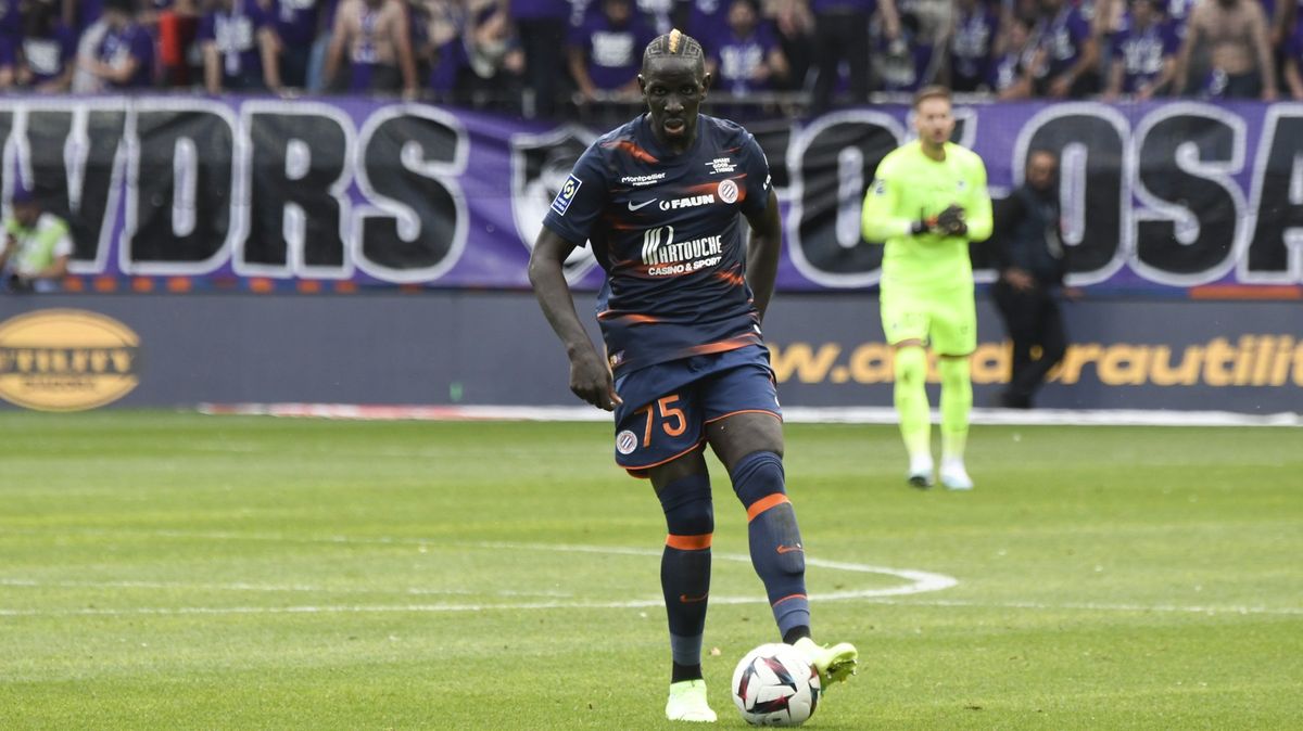 Fotbalista Sakho skončil v Montpellier po hádce s koučem, údajně ho nakopl