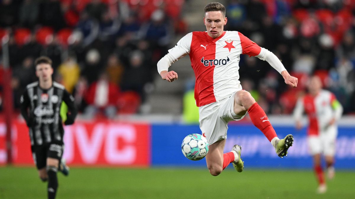 Slavia porazila Budějovice a posunula se do čela tabulky
