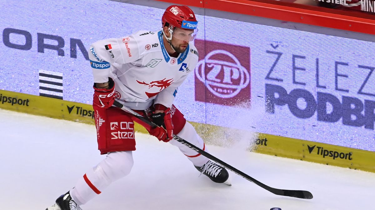 ONLINE: Video momenty z utkání Třinec - Karlovy Vary
