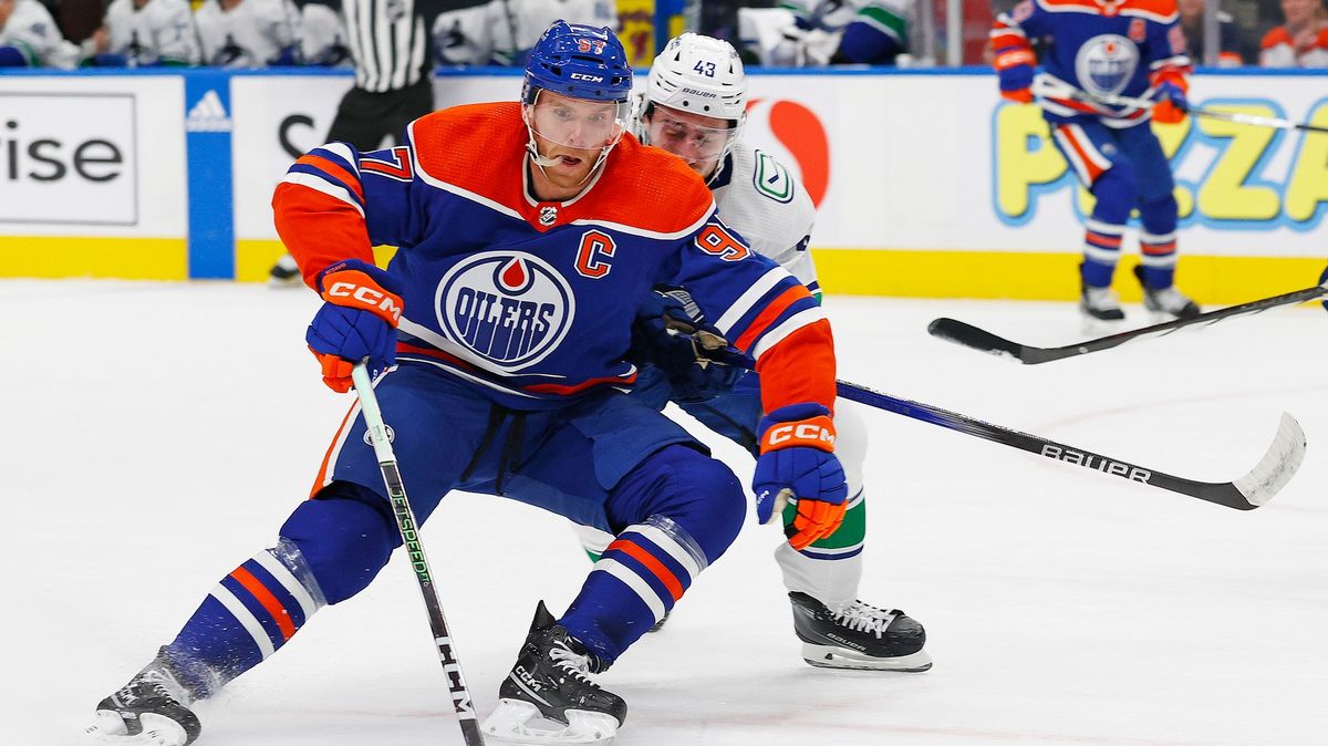 Crosby prorokuje: McDavid má i na 170 bodů, nesázel bych proti němu