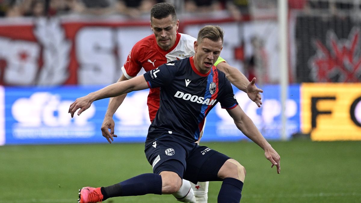 Experti před hitem v Edenu: Favorit je daný. Kdo to bude mít na hřišti nejtěžší?