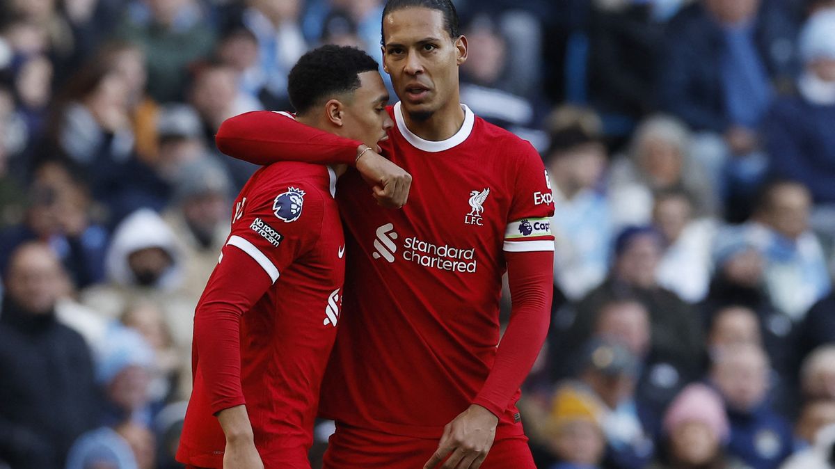 Manchester City remizoval ve šlágru s Liverpoolem, do čela může jít Arsenal