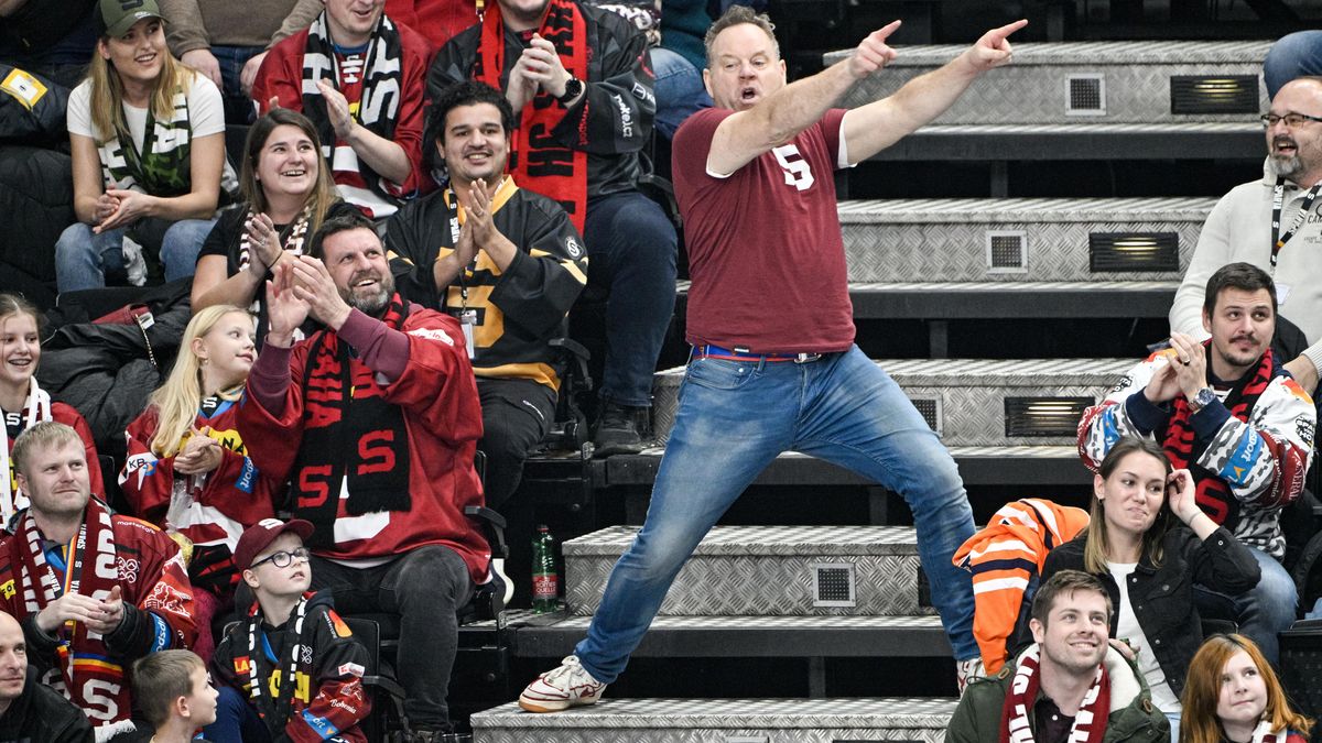 Pobláznil O2 arenu, neodpustil si však jedno faux pas! Tohle že je Josef Jandač?!